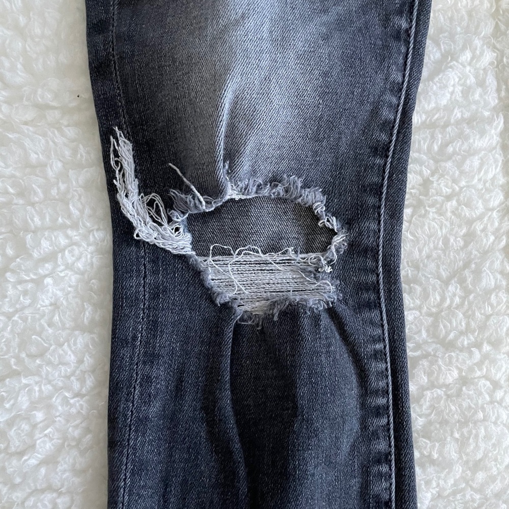 7 FOR ALL MANKIND | grey ripped skinny Jeans - Picture 2 of 6